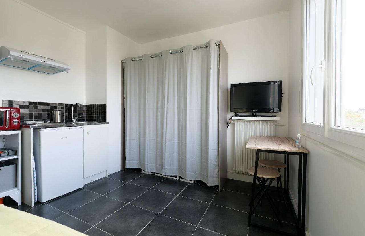 Studio A 300 Metres De La Gare Et 25 Minutes De Paris En Train Melun Zewnętrze zdjęcie