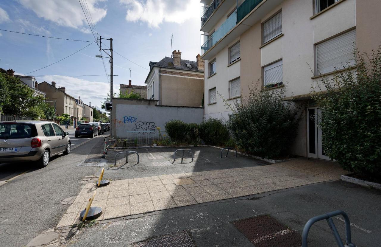 Studio A 300 Metres De La Gare Et 25 Minutes De Paris En Train Melun Zewnętrze zdjęcie