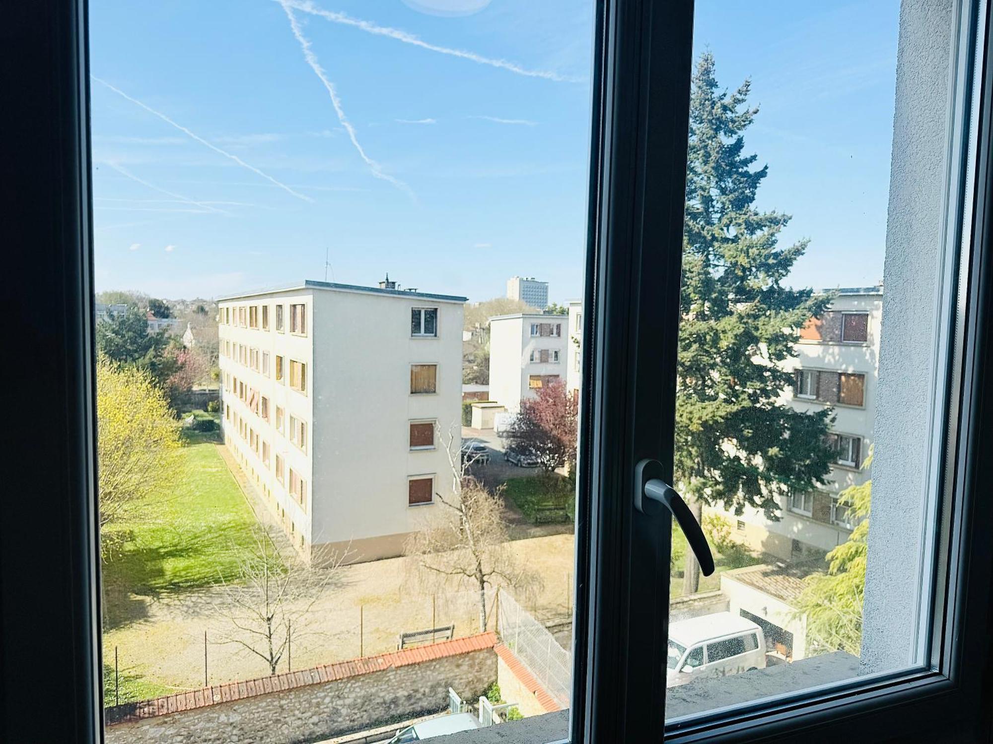 Studio A 300 Metres De La Gare Et 25 Minutes De Paris En Train Melun Zewnętrze zdjęcie